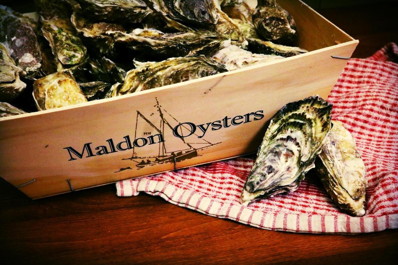 The Oyster Smack Hotel Burnham-on-Crouch Ngoại thất bức ảnh